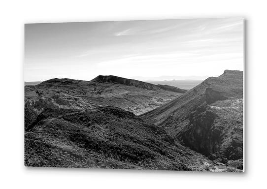 desert and mountain in black and white Metal prints by Timmy333