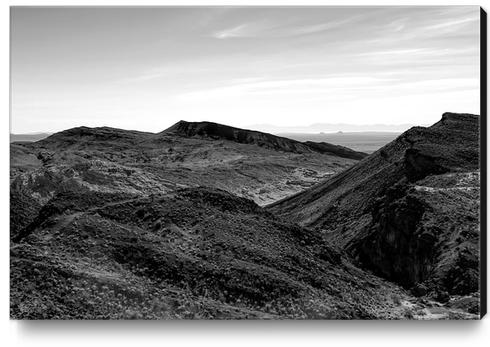 desert and mountain in black and white Canvas Print by Timmy333