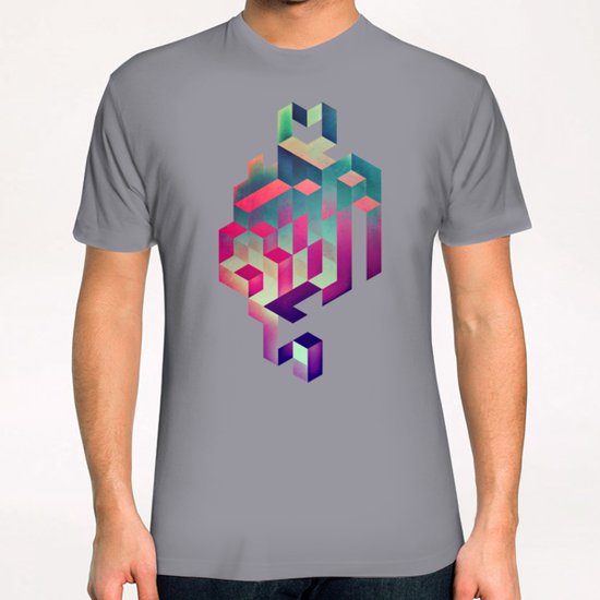 isyhyyrt dyymynd spyyre T-Shirt by spires